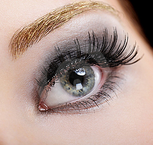 false eyelashes